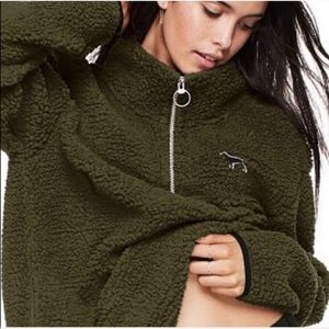 VS pink Olive Sherpa Quarter Zip